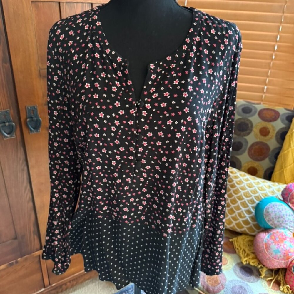 J. Jill Long Sleeve Black and Pink Floral Blouse Size Medium